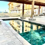 아파트 Entire Private In Pirin Golf & Country Club 반스코