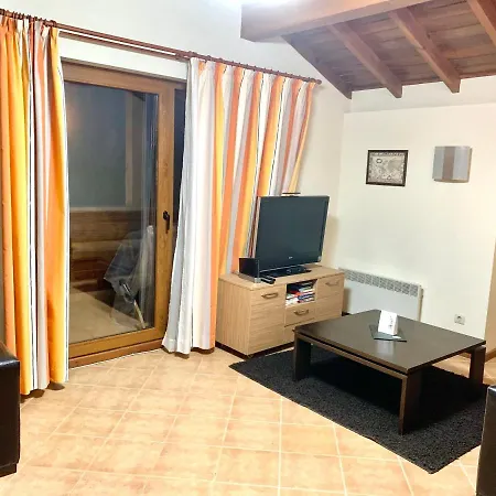 Entire Private In Pirin Golf & Country Club 公寓